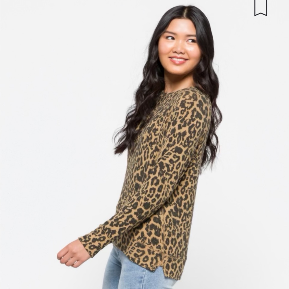 Jillyan Raglan Sweatshirt - Picture 3 of 9